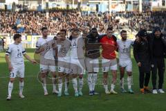 2024_1_27 - 3. Liga - Saison 2023/24 - 1. FC Saarbrücken - FC Ingolstadt 04 -  -  Die Mannschaft bedankt sich bei den Fans - tanzen - XXXXX - Foto: Meyer Jürgen