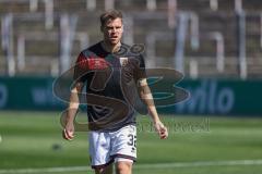 3. Liga; Borussia Dortmund II - FC Ingolstadt 04; vor dem Spiel Simon Lorenz (32, FCI)