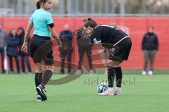 2. Bundesliga Frauen - Saison 2023/24 - FC Ingolstadt 04 Frauen - HSV Fr.1 - Anna-Lena Fritz (Nr.19 - FCI) legt sich den Ball zurecht für den Elfmeter - XXXXX - Foto: Meyer Jürgen