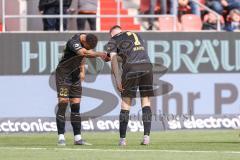 3. Liga; FC Ingolstadt 04 - MSV Duisburg; Tor Jubel Treffer 1:0 Jannik Mause (7, FCI) Marcel Costly (22, FCI) verbeugen sich