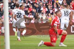 3. Liga; Energie Cottbus - FC Ingolstadt 04; Tor Jubel Treffer 0:1, Ryan Malone (16, FCI) Marcel Costly (22, FCI) Sebastian Grönning (11, FCI) Mladen Cvjetinovic (19, FCI)