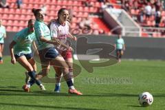 2. Bundesliga Frauen - Saison 2025/26 - FC Ingolstadt 04 Frauen - SC Sand - Stefanie Reischmann (Nr.24 - FC Ingolstadt Frauen I) - Schneider Kim SC grün SC Sand - Foto: Meyer Jürgen