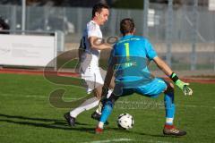 Kreisliga - Saison 2022/2023 - TSV Gaimersheim - FC Hitzhofen/Oberzell - Manuel Bittlmayer weiss Gaimersheim - Stefan Seitz Torwart Hitzhofen - Foto: Meyer Jürgen