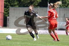 2. Fußball-Liga - Frauen - Saison 2022/2023 - FC Ingolstadt 04 - FCB München II - Yvonne Dengscherz (Nr.23 - FCI Frauen) - Reszler Eszter rot München - Foto: Meyer Jürgen