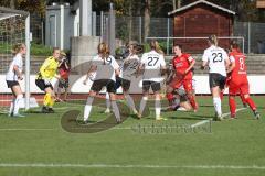 2. Fußball-Liga - Frauen - Saison 2022/2023 - FC Ingolstadt 04 - FSV Gütersloh - Mailbeck Alina (Nr.8 - FC Ingolstadt 04 ) spiel den Ball und es gibt einen Elfmeter wegen Handspiels . - Rolle Sarah Torwart Gütersloh - jubel - Foto: Meyer Jürgen