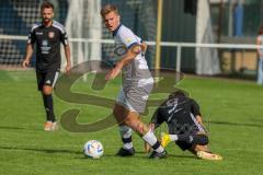 Kreisliga - Saison 2022/2023 - TSV Großmehring - Türk SV Ingolstadt - Benedikt Neubauer weiss Großmehring - Ersin Ucar schwarz Türk SV Ing -  - Foto: Meyer Jürgen