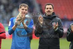 3. Liga; FC Ingolstadt 04 - SV Waldhof Mannheim; Sieg Jubel Freude Spieler bedanken sich bei den Fans Torwart David Klein (47, FCI) Torwart Kai Eisele (25, FCI)