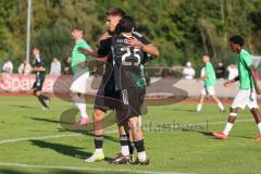 Bezirksliga - Saison 2025/26 - FC Fatih Ingolstadt - TSV Gaimersheim - Hakan Düzgün (Nr.25 - TSV Gaimersheim) erzielt ein Tor - jubel - Nico von Swiontek Brzezinski (Nr.17 - TSV Gaimersheim)  - Foto: Meyer Jürgen
