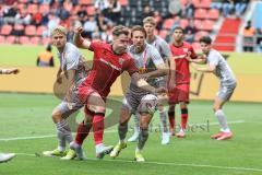 3. Liga; FC Ingolstadt 04 - SSV Jahn Regensburg; Zweikampf Kampf um den Ball Strauss Felix (4 SSV) Simon Lorenz (32, FCI) Seidel Nick (33 SSV) Torchance verpasst
