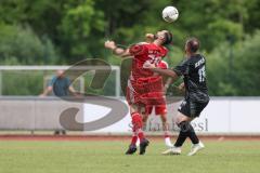 Kreisliga - Saison 2025/26- TSV Ingolstadt Nord - Türk SV Ingolstadt - Onur Keskin rot Türkisch - Valjdrin Stafa schwarz Ing Nord - Foto: Meyer Jürgen