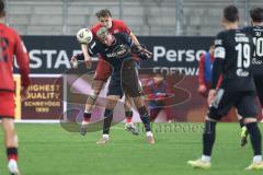 3. Liga; FC Ingolstadt 04 - SC Verl; Zweikampf Kampf um den Ball Jasper Maljojoki (23, FCI) Besio Alessio (23 Verl) Kopfball