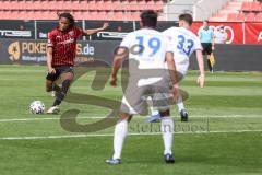 3. Liga - FC Ingolstadt 04 - 1. FC Saarbrücken - Caniggia Ginola Elva (14, FCI) zieht ab Froese Kianz (19 SB) Luca Kerber (33 SB)