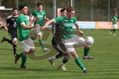 Kreisliga - Saison 2023/24 - Türkisch SV Ing - FC Gerolfing -  - Nikita Müller schwarz Türkisch - Matthias Hamm grün Gerolfing - Foto: Meyer Jürgen