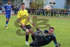Kreisliga - Saison 2022/2023 - TSV Oberhaunstadt - FC Hitzhofen - Philipp Stipic gelb Hitzhofen trifft den Pfosten -  David Lubojanski Torwart Oberh.stadt - - Foto: Meyer Jürgen