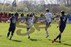 Kreisklasse - SV Hundszell - SV Zuchering - Der 1:0 Führungstreffer durch Tim Liesegang weiss #6 Hundszell - Dejan Kipa blau Zuchering - Jubel - Foto: Jürgen Meyer