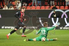 3. Liga; FC Ingolstadt 04 - Energie Cottbus; Torchance verpasst Tim Heike (9, FCI) Torwart Bethke Elias (12 ECO)