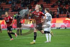 3. Liga; FC Ingolstadt 04 - Hallescher FC; Tor Jubel Treffer Tobias Bech (11, FCI) 1:0, Marcel Costly (22, FCI) Zimmerschied Tom (30 Halle)