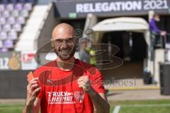 Relegation 2 - VfL Osnabrück - FC Ingolstadt 04 - Spiel ist aus, FCI steigt auf in die 2. Liga, Jubel Party, Nico Antonitsch (5, FCI)