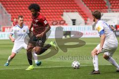 3. Liga - FC Ingolstadt 04 - 1. FC Saarbrücken - Rückpss, Stefan Kutschke (30, FCI) Zeitz Manuel (8 SB)