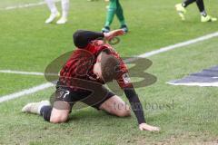 3. Liga - Fußball - FC Ingolstadt 04 - SV Meppen - Patrick Sussek (37, FCI) ärgert sich, Torchance nicht genutzt Spielende