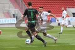 Dominik Franke (3 FCI) Fein Adrian (6 Fürth) ; FC Ingolstadt 04 - SpVgg Greuther Fürth; 2.BL; Testspiel