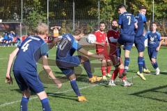 Kreisliga - Saison 2022/2023 - Türk.SV Ingolstadt - SV Menning - Maximilian Lex #7 Menning - Ibrahim Sahin rot Türk SV - Philip Wolfsfellner #10 Menning - Foto: Meyer Jürgen