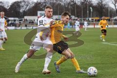 3. Liga; SpVgg Bayreuth - FC Ingolstadt 04; Zweikampf Kampf um den Ball Max Dittgen (10, FCI) Dominik Franke (3 FCI)