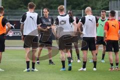 3. Liga; FC Ingolstadt 04 - Trainingsauftakt, Cheftrainer Rüdiger Rehm (FCI) Teambesrechung