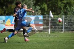 Kreisliga - Saison 2026/27 - SV Hundszell - SV Menning - Manuel Wittmann blau Hundszell - Raphael Lex schwarz Menning - Foto: Meyer Jürgen