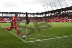 3. Liga - Saison 2025/26 - FC Ingolstadt 04 - Jahn Regensburg - Yann Sturm (Nr.7 - FC Ingolstadt 04) beim Eckball - XXXXX - Foto: Meyer Jürgen