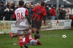Kreisklasse - Saison 2025/26- Türk SV Ingolstadt - SC Steinberg-  - Daniel Drotleff weiss Türkisch - Tobias Schels rot Steinberg  - Foto: Meyer Jürgen