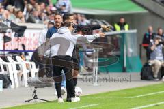 3. Liga; MSV Duisburg - FC Ingolstadt 04; Cheftrainerin Sabrina Wittmann (FCI) ärgert sich beim Schiedsrichter