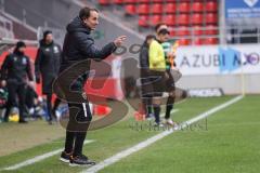 2.BL; Testspiel; FC Ingolstadt 04 - SpVgg Greuther Fürth; Cheftrainer Rüdiger Rehm (FCI) an der Seitenlinie, Spielerbank