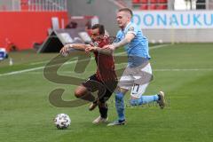 3. Liga - FC Ingolstadt 04 - TSV 1860 München - Zweikampf Robin Krauße (23, FCI) Wein Daniel (17, 1860)