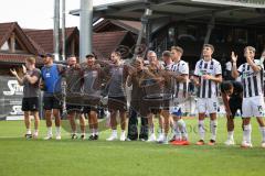 3. Liga - Saison 2026/27 - SC Sonnenhof Großaspach - FC Ingolstadt 04 - Die Mannschaft bedankt sich bei den mitgereisten Fans - Cheftrainerin Sabrina Wittmann (FCI) - jubel - Foto: Meyer Jürgen