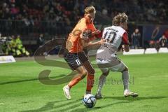 3. Liga; FC Viktoria Köln - FC Ingolstadt 04; Zweikampf Kampf um den Ball Benjamin Kanuric (8, FCI) Philipp David (10 Köln)