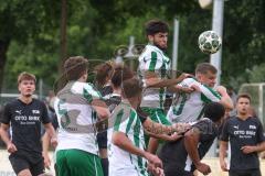 Landesliga - Saison 2025/26 - SV Manching - FC Memmingen II - Kouki Rayen grün Manching beim Kopfball - Sebastian Graßl (Nr.10 - SV Manching) - XXXXX - Foto: Meyer Jürgen