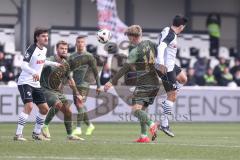 3. Liga; SC Verl - FC Ingolstadt 04; Baack Tom (5 Verl) Yannick Deichmann (20, FCI) Zweikampf Kampf um den Ball Max Plath (14 FCI)