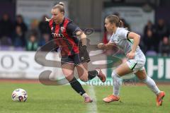 2. Frauen Bundesliga - Saison 2025/26- FC Ingolstadt 04 - VFL Wolfsburg - Jenny Beyer (Nr.8 - FC Ingolstadt Frauen I) - Maja Zielinska weiss Wolfsburg - Foto: Meyer Jürgen