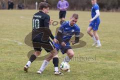 Freundschaftsspiel - Saison 2025/26 - SV Menning - SV Manching - Sebastian Graßl (Nr.10 - SV Manching) - Hermann Zagler blau Menning  - Foto: Meyer Jürgen