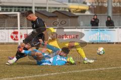 Bezirksliga - Saison 2024/25- TSV Gaimersheim - FC Aschheim - Nico von Swiontek Brzezinski (Nr.17 - TSV Gaimersheim) - Pascal Jakob Torwart Aschheim - Alessandro Contento weiss Aschheim - Foto: Meyer Jürgen
