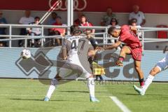 3. Liga; FC Ingolstadt 04 - SV Wehen Wiesbaden; Schuß Marcel Costly (22, FCI) Torchance verpasst Suarez David (47 SVWW)