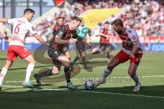 3. Liga; SSV Jahn Regensburg - FC Ingolstadt 04; Jannik Mause (7, FCI) Ballas Florian (4 Jahn) Saller Benedikt (6 Jahn)