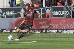 2.BL; FC Ingolstadt 04 - Fortuna Düsseldorf; Nils Roeseler (13, FCI) Schuß