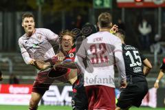 3. Liga; FC Viktoria Köln - FC Ingolstadt 04; Zweikampf Kampf um den Ball Jonas Scholz (15, FCI) Lobinger Lex Tyger (9 VK)