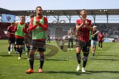 3. Liga; FC Ingolstadt 04 - SV Elversberg; Spieler bedanken sich bei den Fans, David Kopacz (29, FCI) Marcel Costly (22, FCI)