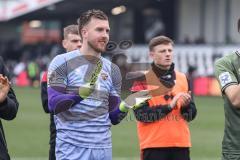 3. Liga; SC Verl - FC Ingolstadt 04; nach dem Spiel Sieg Jubel Freude; Spieler bedanken sich bei den mitgereisten Fans Gustav Christensen (24, FCI) Moritz Seiffert (23, FCI)