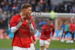3. Liga; Arminia Bielefeld - FC Ingolstadt 04; vor dem Spiel Benjamin Kanuric (8, FCI) feuert an