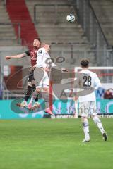 3. Liga; FC Ingolstadt 04 - SC Verl; Ryan Malone (16, FCI) Zweikampf Kampf um den Ball