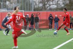 2. Bundesliga Frauen - Saison 2023/24 - FC Ingolstadt 04 Frauen - FC Carl Zeiss Jena - Katharina Krist (Nr.14 - FCI) - Janning Jasmin Torwart Jena - Foto: Meyer Jürgen